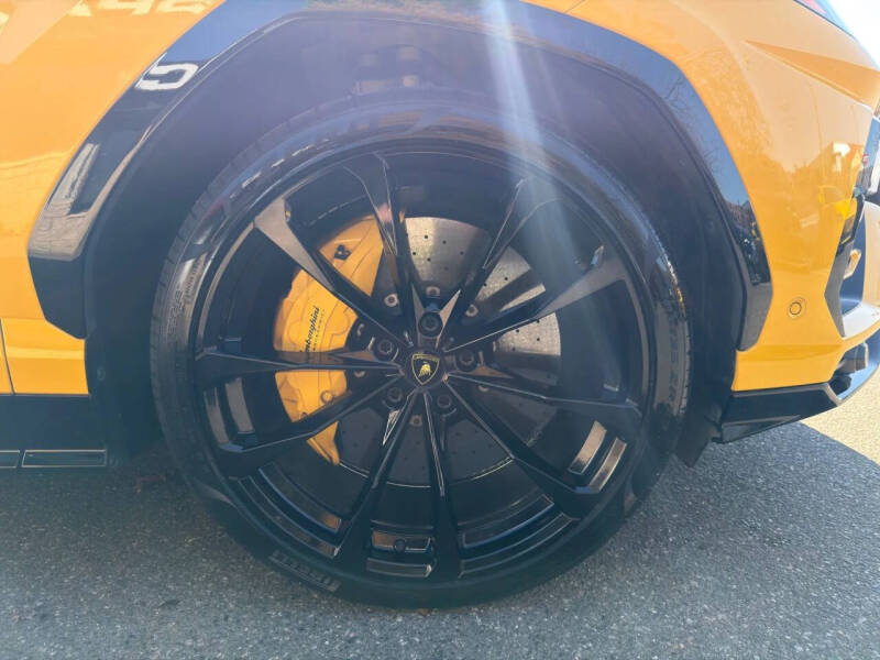 2020 Lamborghini Urus