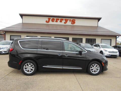 2020 Chrysler Pacifica Touring L