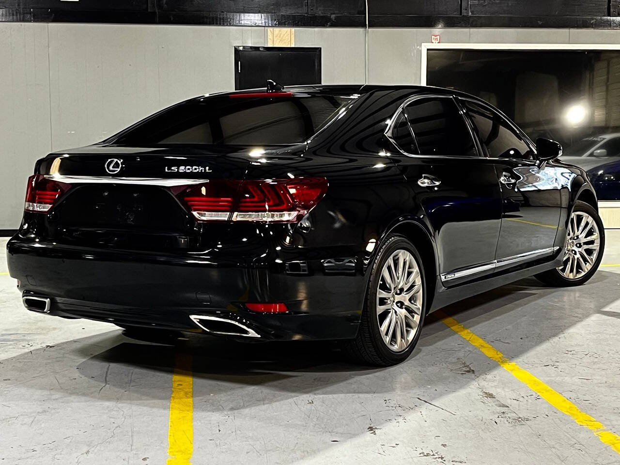 2014 Lexus LS 600h L for sale at Carnival Car Company in Victoria, TX