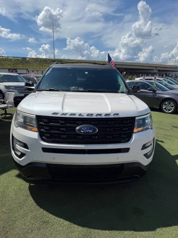 2016 Ford Explorer Sport