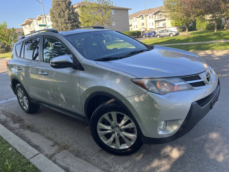 2015 Toyota RAV4 Limited's photo