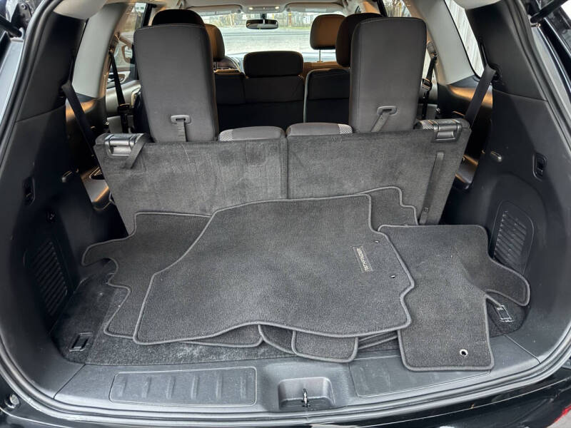 2018 Nissan Pathfinder SV