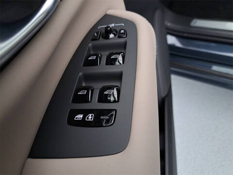 2026 Volvo XC90 B6 Core