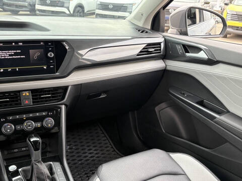 2024 Volkswagen Taos SEL 4Motion