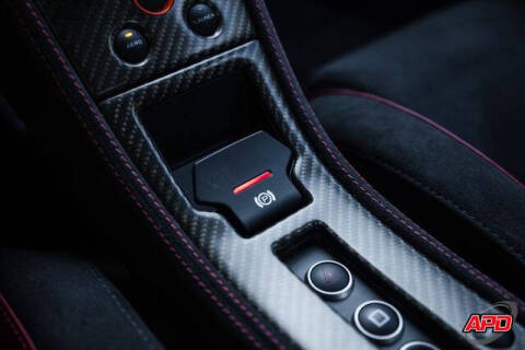 2016 McLaren 675LT