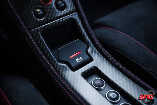 2016 McLaren 675LT