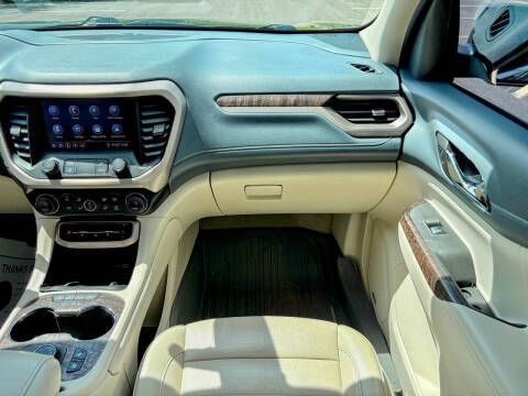 2020 GMC Acadia Denali