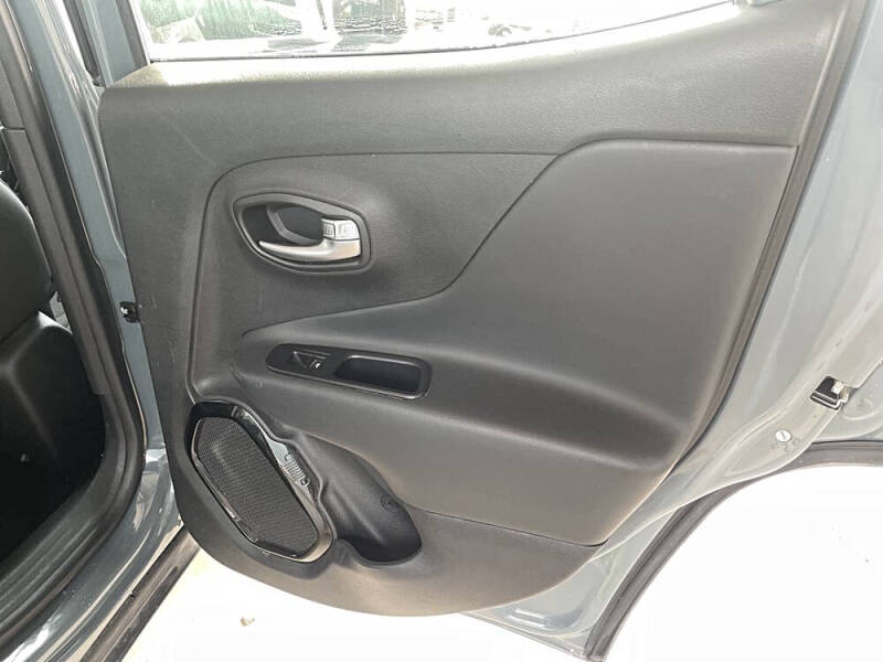 2017 Jeep Renegade Altitude