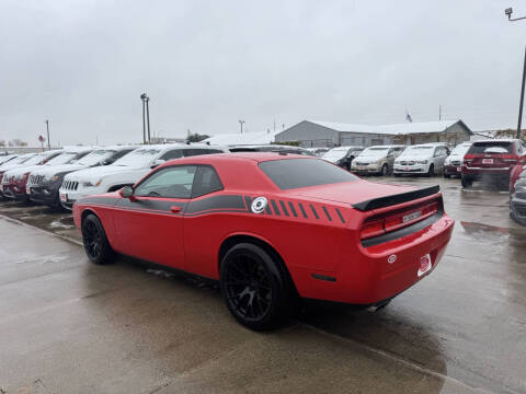 2014 Dodge Challenger SXT Plus