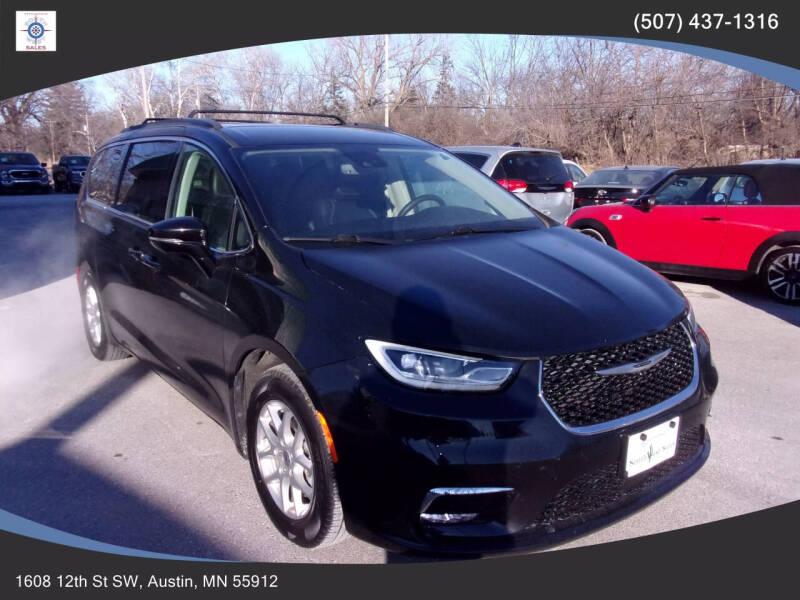 2022 Chrysler Pacifica Touring L