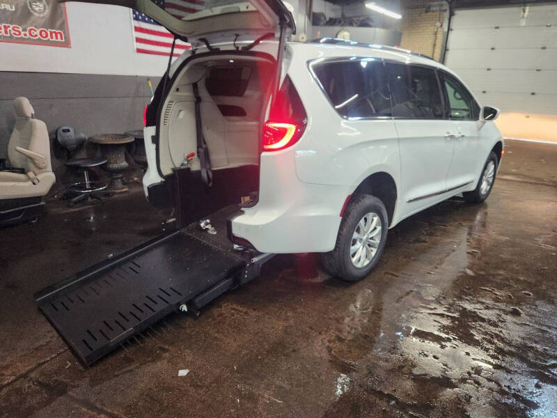 2018 Chrysler Pacifica Touring L