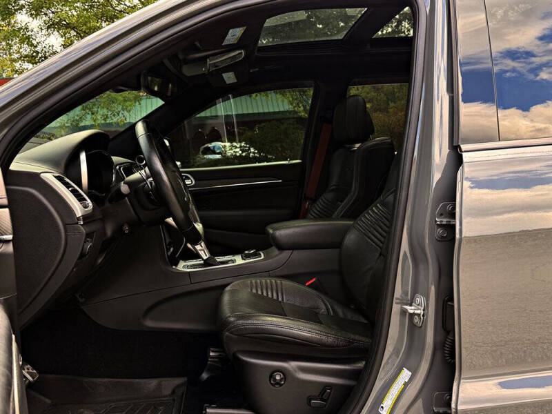 2020 Jeep Grand Cherokee SRT