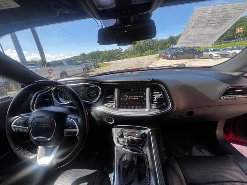 2015 Dodge Challenger SXT Plus
