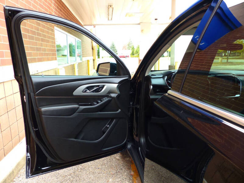 2020 Chevrolet Traverse LT Cloth