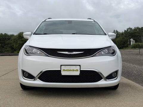 2020 Chrysler Pacifica Touring L