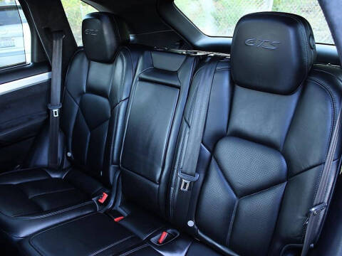 2016 Porsche Cayenne GTS