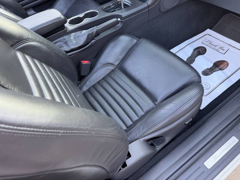 2002 Ford Thunderbird Deluxe