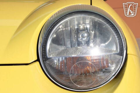 2004 Ford Thunderbird Deluxe