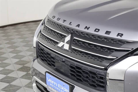 2022 Mitsubishi Outlander SE