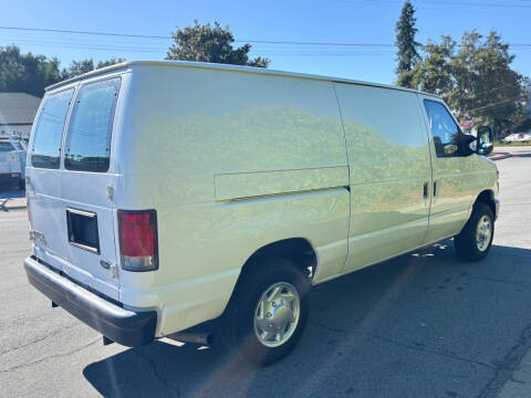 2014 Ford E-Series E-150