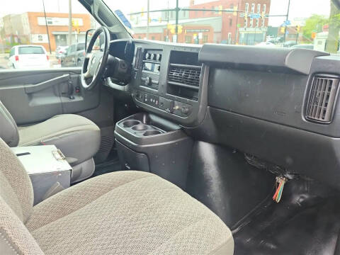 2018 Chevrolet Express 2500