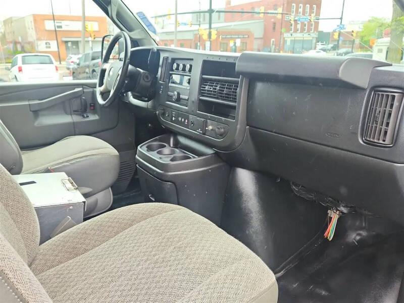 2018 Chevrolet Express 2500