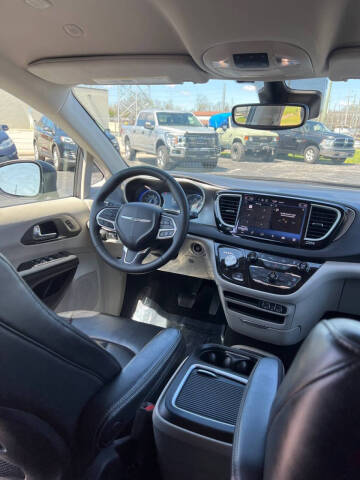 2023 Chrysler Pacifica Touring L