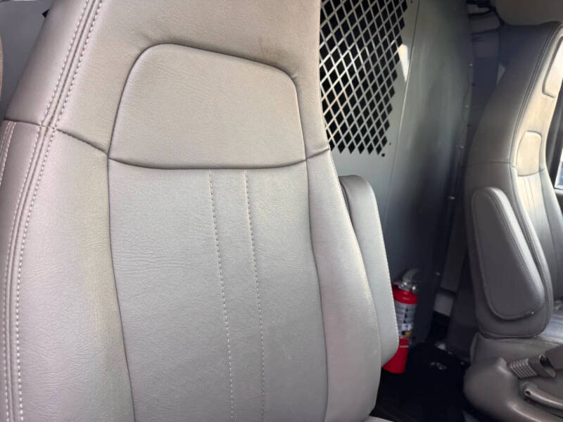 2021 Chevrolet Express 2500