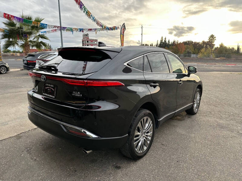 2022 Toyota Venza XLE