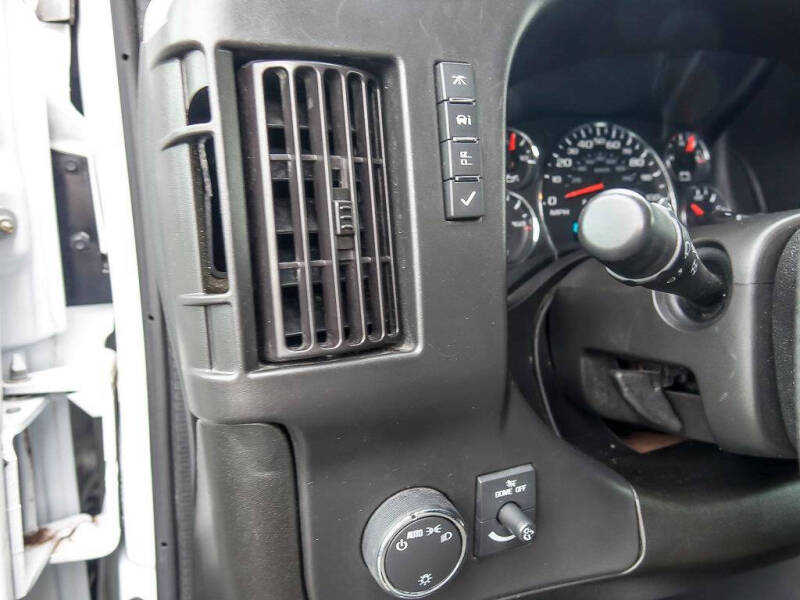 2024 Chevrolet Express 2500