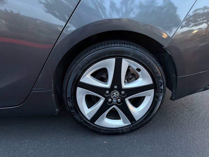 2016 Toyota Prius Three Touring