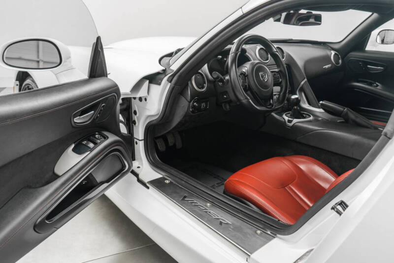 2016 Dodge Viper GTC