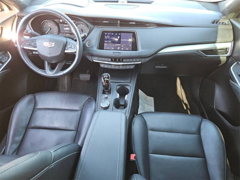 2020 Cadillac XT4 Premium Luxury