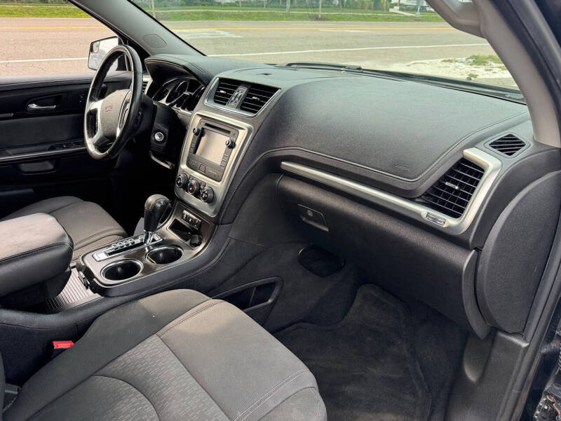 2013 GMC Acadia SLE-2