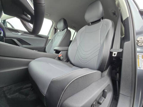 2026 Volkswagen Tiguan SE 4Motion