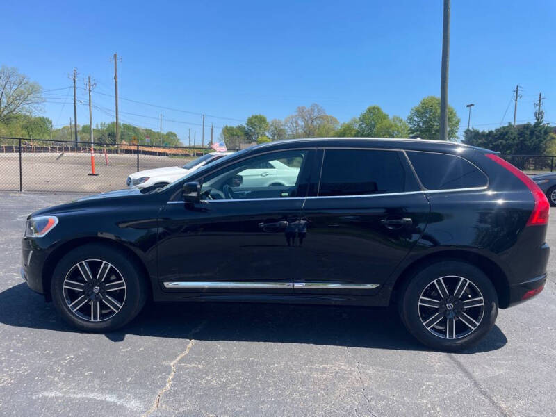 2017 Volvo XC60 T5 Dynamic