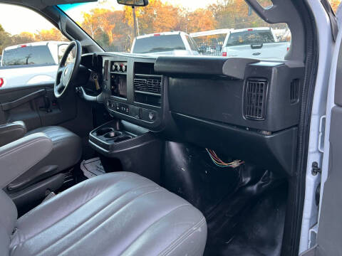 2020 Chevrolet Express 2500