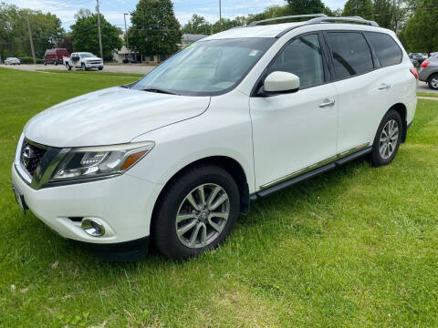 2014 Nissan Pathfinder for sale at Miro Motors INC in Woodstock IL