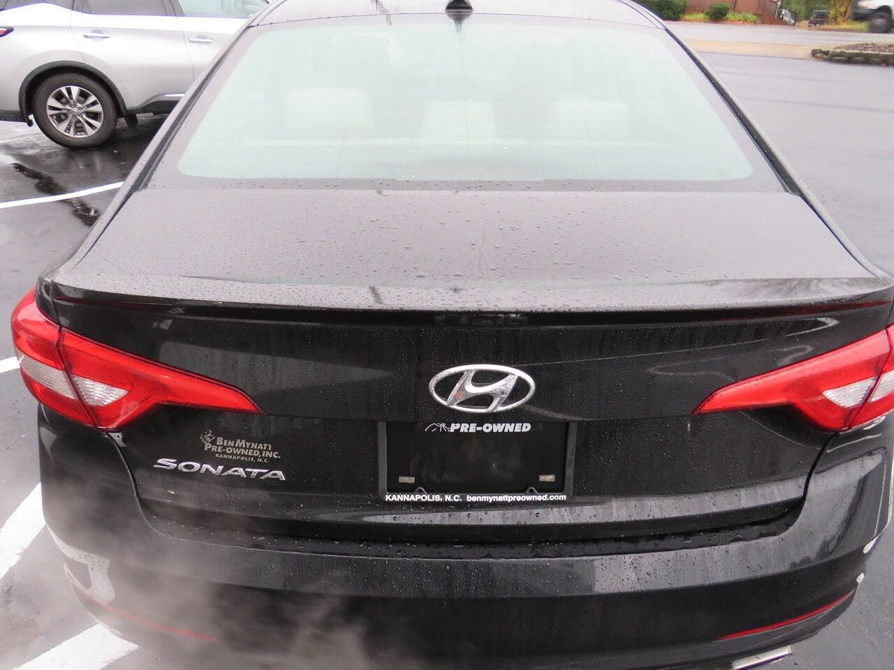 2015 Hyundai SONATA for sale at Colbert's Auto Outlet in Hickory, NC