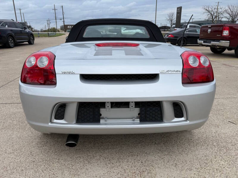 2003 Toyota MR2 Spyder