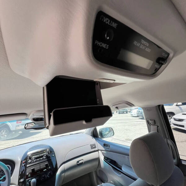2004 Toyota Sienna