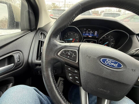 2017 Ford Focus SEL