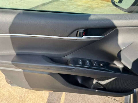 2018 Toyota Camry SE