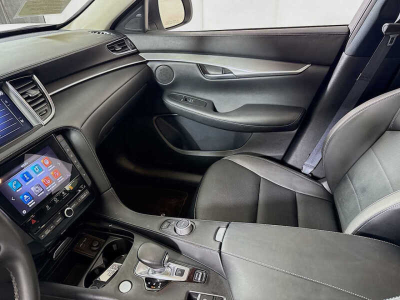 2022 Infiniti QX50 Luxe