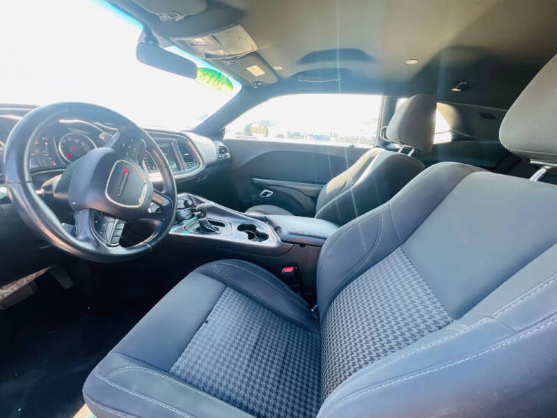 2018 Dodge Challenger SXT