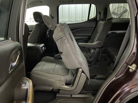 2017 GMC Acadia SLE-2