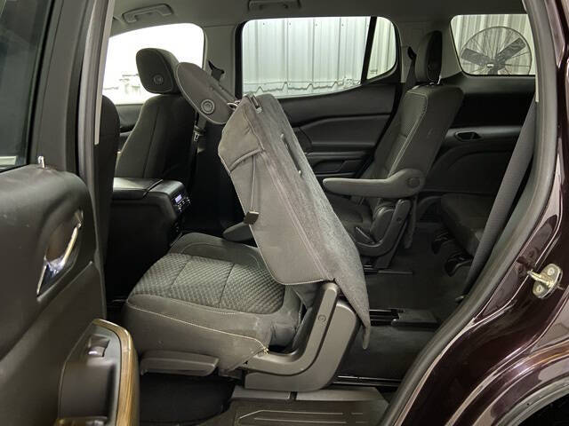 2017 GMC Acadia SLE-2