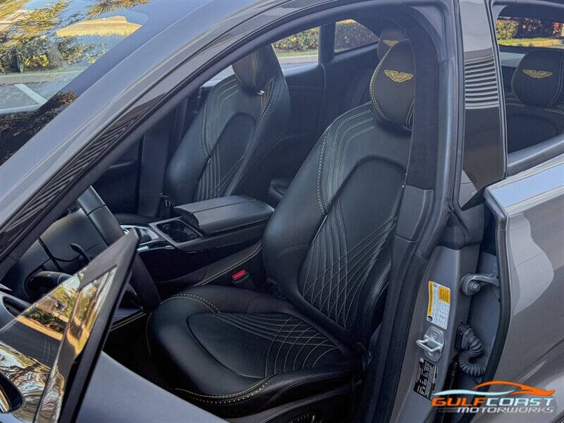 2021 Aston Martin DBX