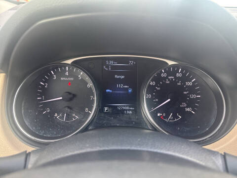 2016 Nissan Rogue SV