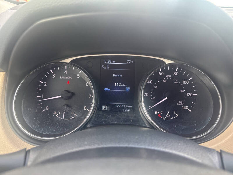 2016 Nissan Rogue SV